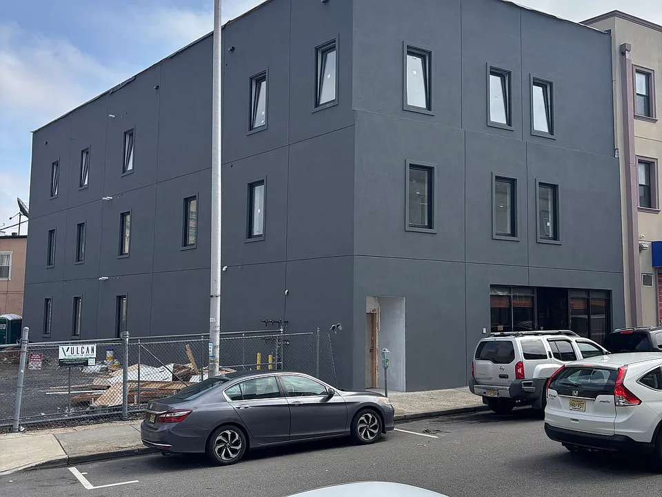 14 Garden St #1
