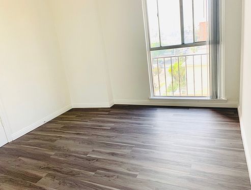 4th image of 839 S St Andrews Pl APT 301