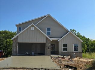 301 W Hondo St, Siloam Springs, AR 72761