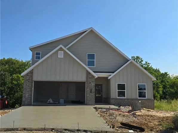 301 W Hondo St, Siloam Springs, AR 72761