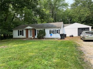 5501 Lincoln Highway Rd, Charleston, IL 61920