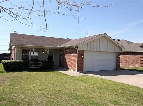 2nd image of 4605 Saint Thomas Pl