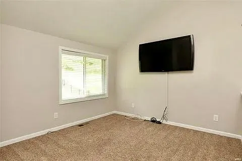 433 Briarhill Ct — Photo 10