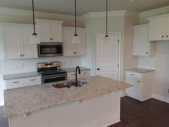 3rd image of 144 Elledge Farm Dr