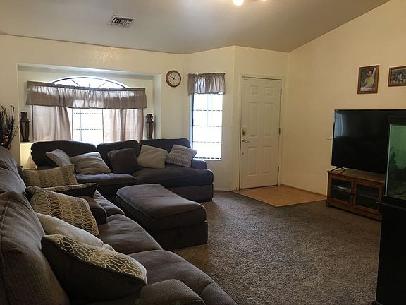 3rd image of 1250 S Heritage Pl