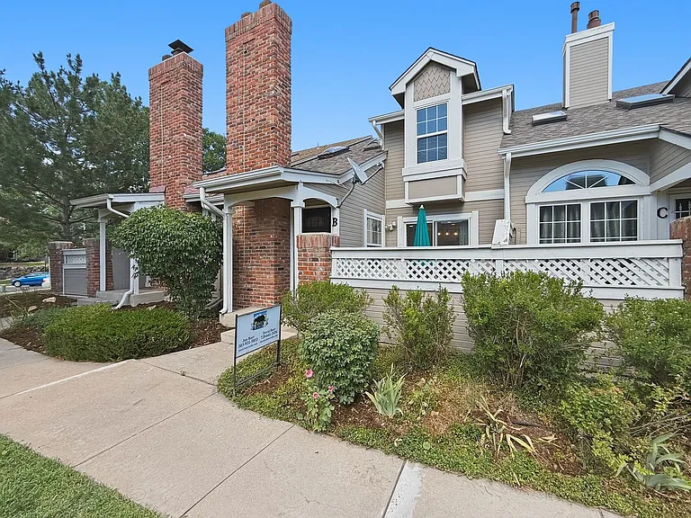 2892 W Long Cir #B — Photo 26