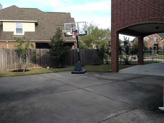 2nd image of 1906 Ashley Garden Ct