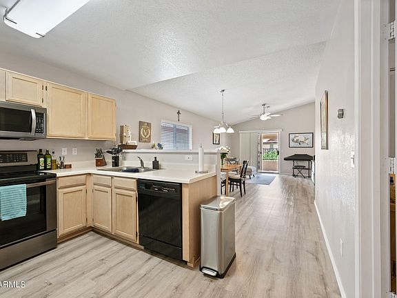 2nd image of 1120 N VAL VISTA Drive #115