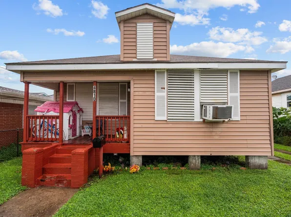 4810 Avenue K, Galveston, TX 77551