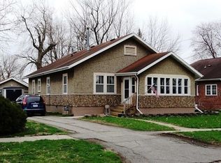 410 S 2nd St, Albia, IA 52531