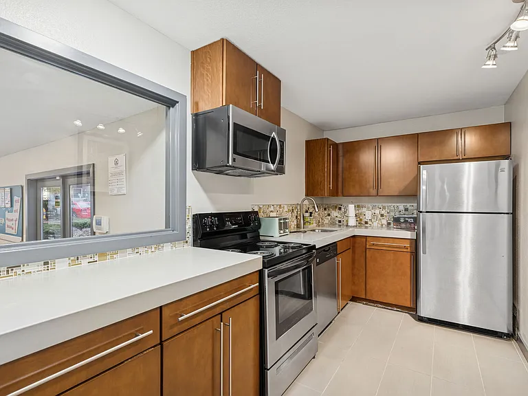 Tessera Apartments — Photo 20
