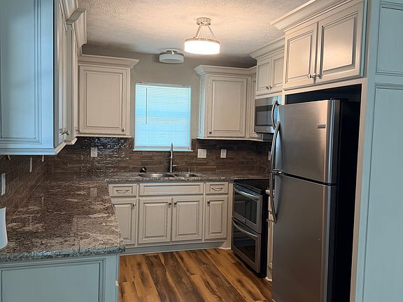 3rd image of 908 S 29th St APT A