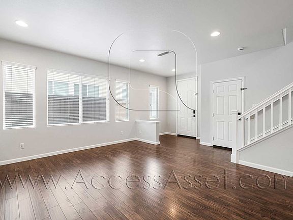 4th image of 32362 Fernleaf Dr