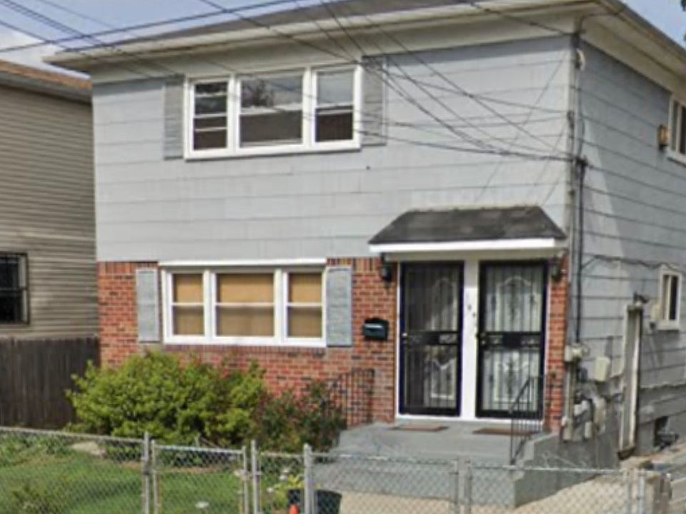 1st image of 11441 125th St