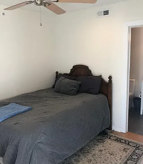1834 Vineyard St — Photo 6