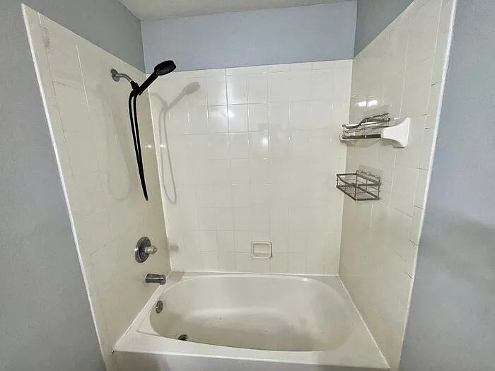 533 Cresting Oak Cir — Photo 17