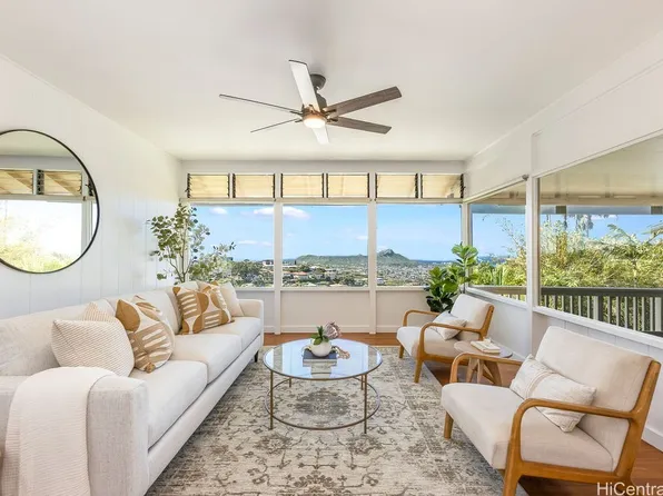 1649 Bertram St, Honolulu, HI 96816