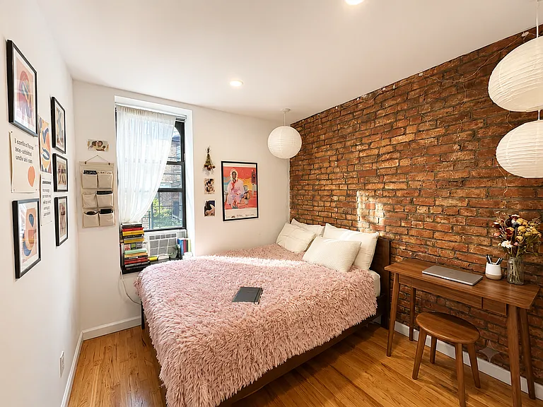 380 S 4th St #2 — Photo 3
