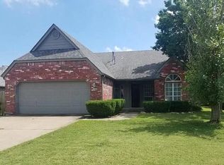 19510 E 37th St S, Broken Arrow, OK 74014