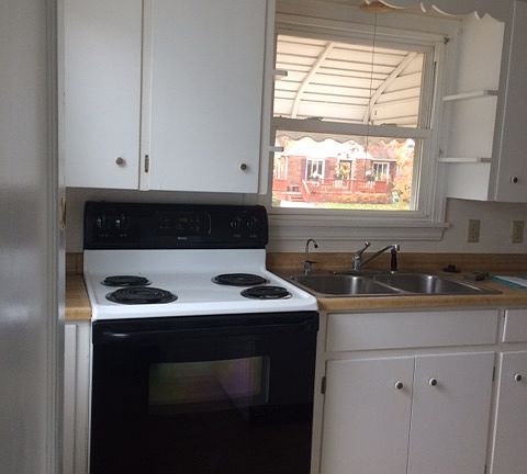 4th image of 623 Roosevelt Ave