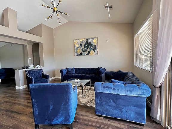 3rd image of 4101 W Escuda Dr