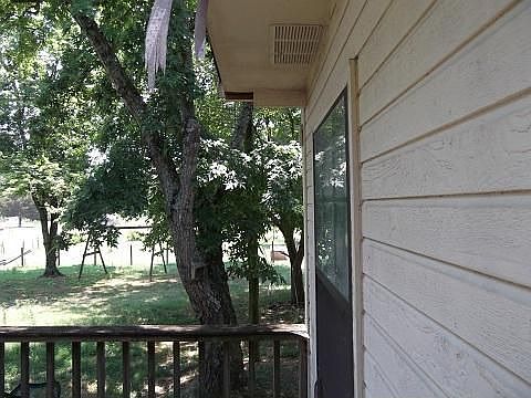 2nd image of 6840 Robin Dr