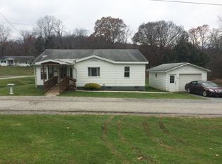 5 Railroad Ave, Junior, WV 26275