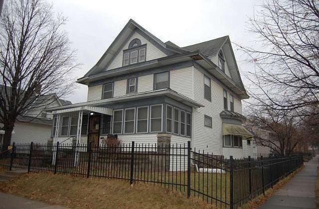 1st image of 736 Fuller Ave