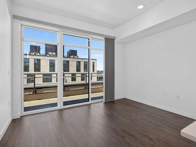101 Broadway, Live Here, Go Anywhere — Photo 61