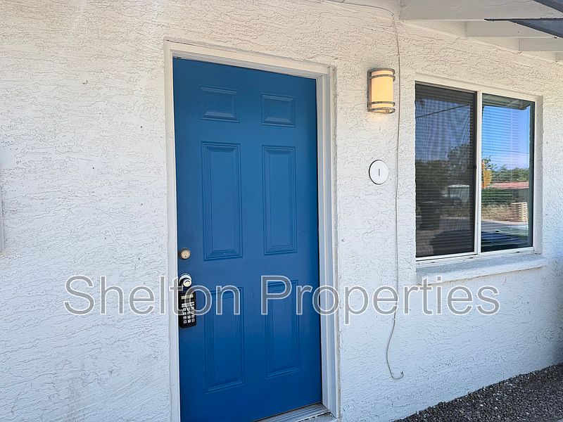 1st image of 1713 N 31st Pl #1