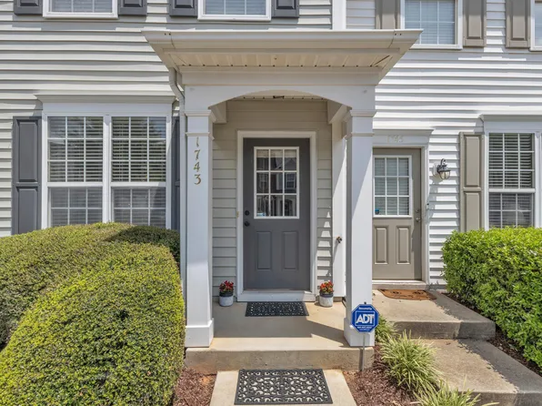 1743 Sorrell Brook Way, Raleigh, NC 27609