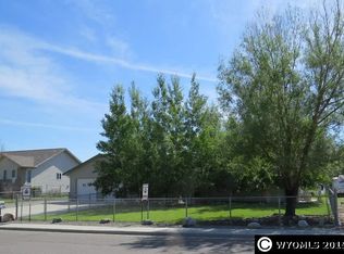 475 Big Bend Ave, Riverton, WY 82501