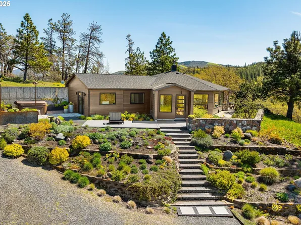 1025 Morgensen Rd, Mosier, OR 97040