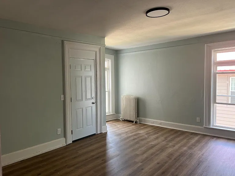 Unit Photo