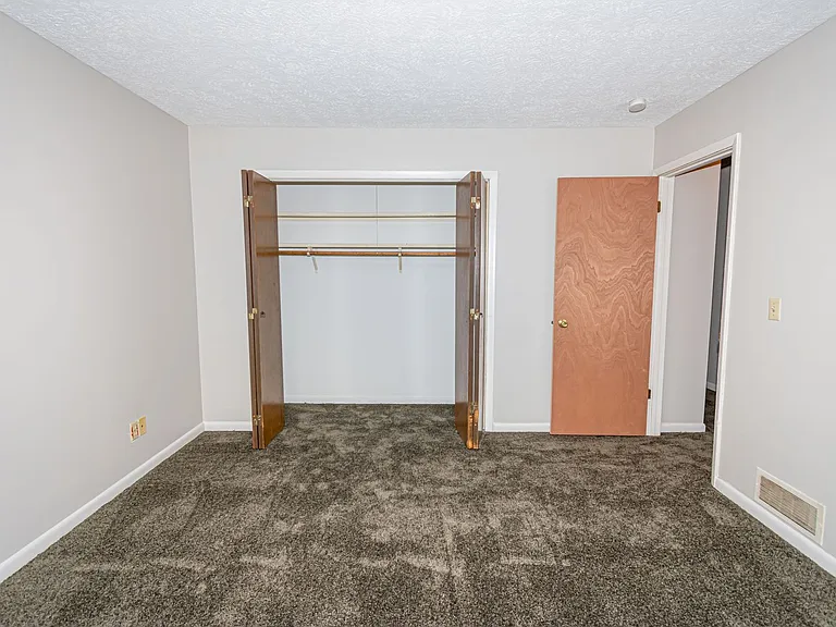 5 Curtis Ct — Photo 27