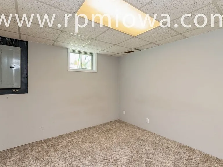 2537 NW 17th St — Photo 11