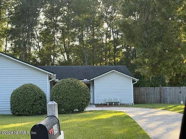 3046 Blue Heron Dr S