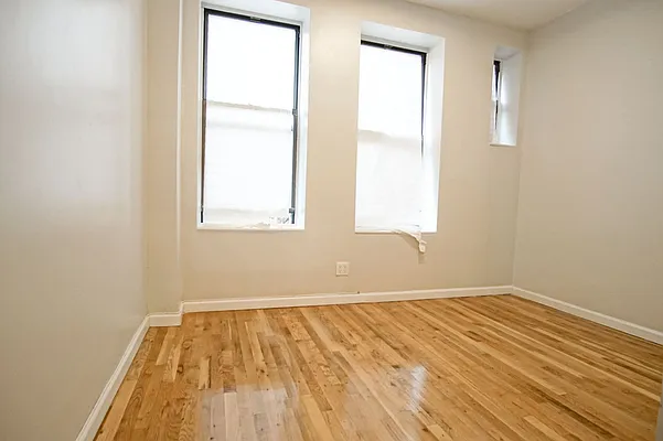 Rented by Lofts and Flats LLC | media 31