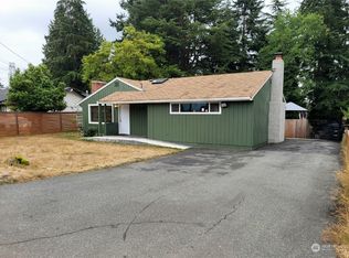 2715 NE 205th St, Shoreline, WA 98155