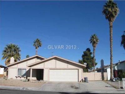 6776 Grandola Dr, Las Vegas, NV, 89103