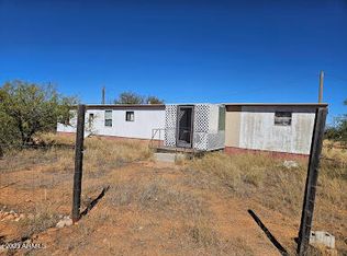 8533 E Wintergreen Ln, Hereford, AZ 85615