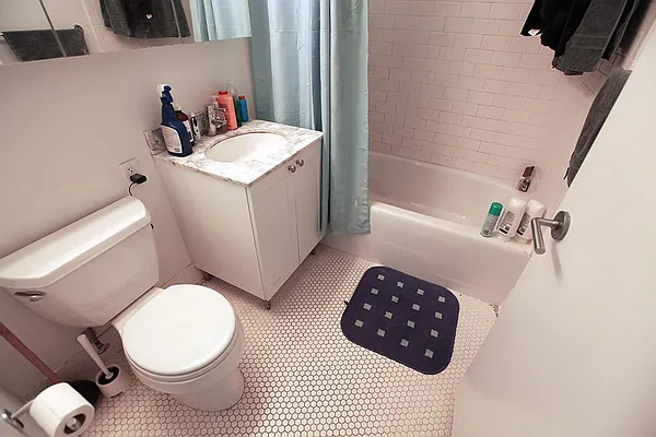 Rented by Keller Williams NYC | media 7