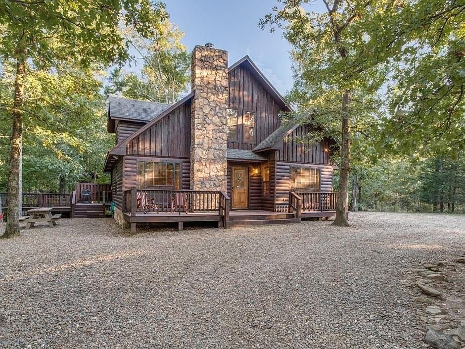 1st image of 52 Fireside Ln