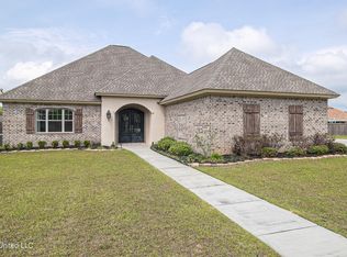 3046 Rue Michelle Rd, Diberville, MS 39540