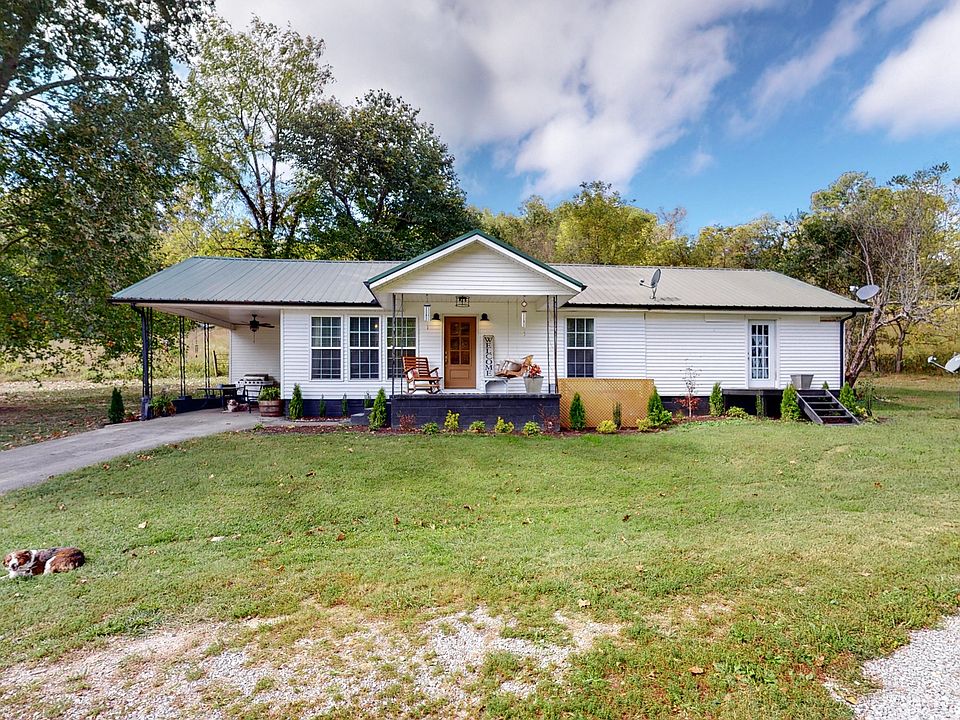 1st image of 642 Pierce Hollow Rd