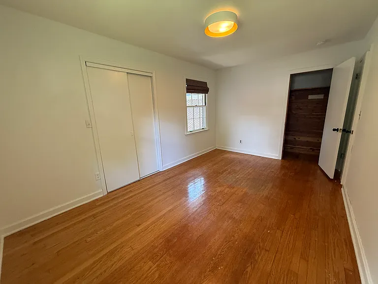 1007 Fowler St — Photo 26