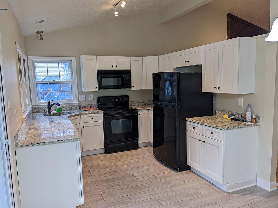 1st image of 4917 Green Run Dr
