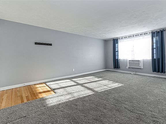 4th image of 5900 Babcock Blvd