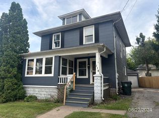 114 E Fulliam Ave, Muscatine, IA 52761