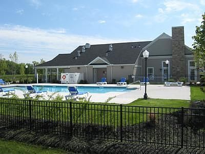 3rd image of 727 Westpoint Dr